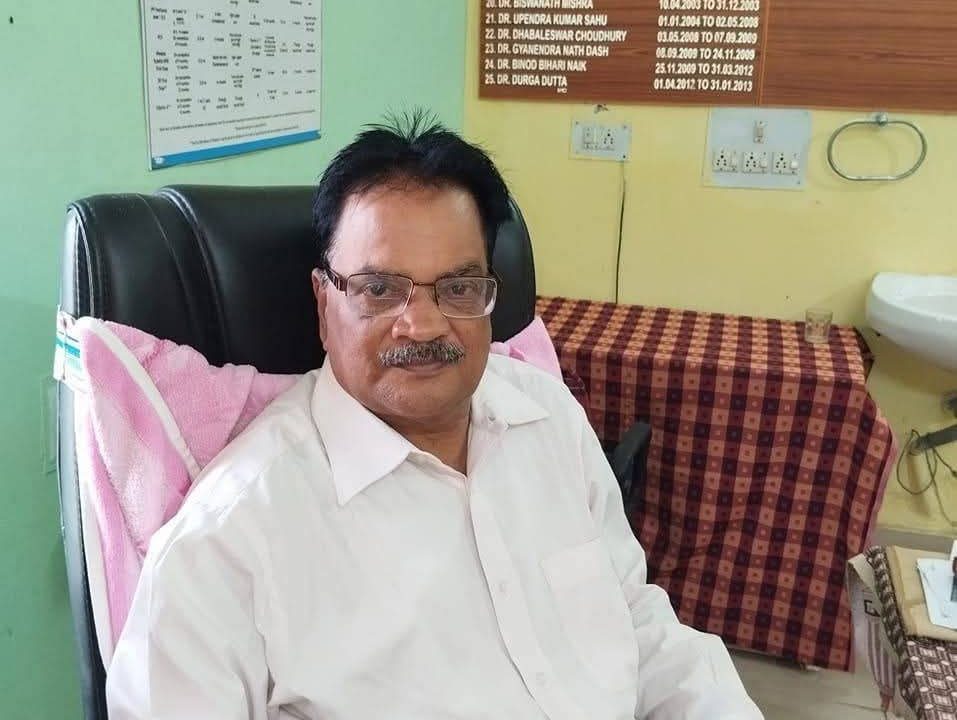 Retired ADMO dies in Truck-Scooty collision in  Sambalpur